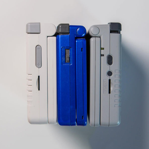 ANBERNIC RG34XXSP Flip Game Console with 3.4" Screen and Joystick