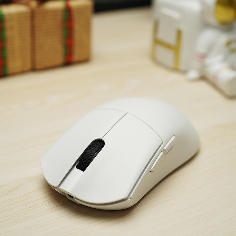 Darmoshark_M3_Wireless_Gaming_Mouse_for_Big_Hands_11