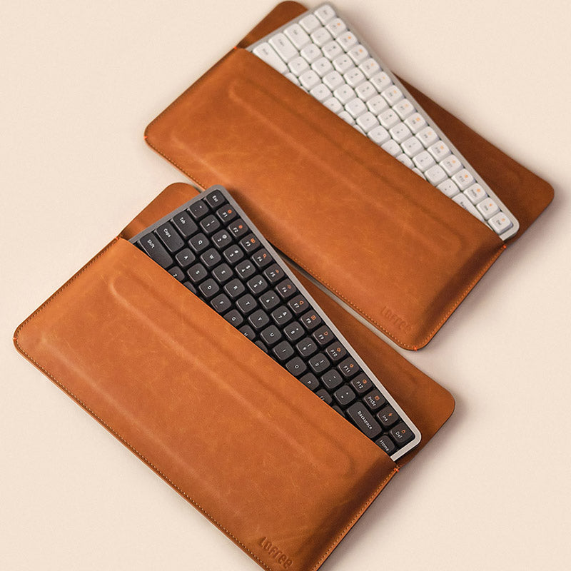 Lofree_Flow_Low_Profile_Mechanical_Keyboard_with_Keyboard_Sleeve_3_b0c116b2-2b80-405a-98d3-aed99f851e6f